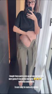 Amelie Lens feet photo 2