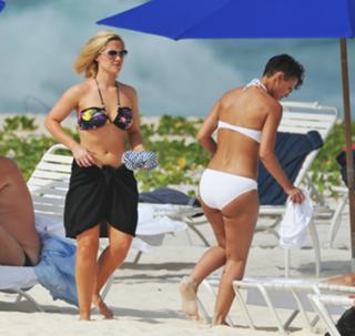 Amelle Berrabah feet photo 20