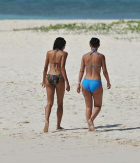 Amelle Berrabah feet photo 9