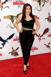 America Ferrera feet photo thumbnail