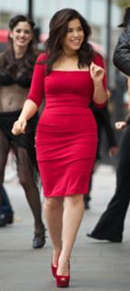 America Ferrera feet photo thumbnail