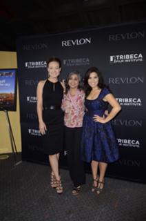America Ferrera feet photo thumbnail