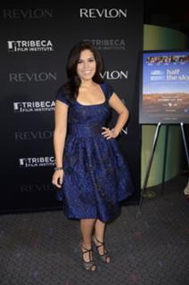 America Ferrera feet photo thumbnail