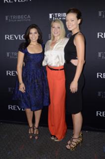 America Ferrera feet photo thumbnail