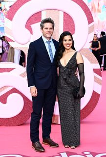 America Ferrera feet photo 3