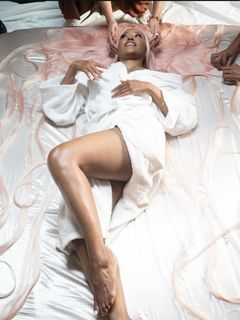 Amerie feet photo 1