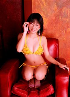 Ami Tokitô feet photo 17