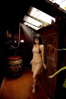 Ami Tokitô feet photo 1