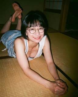 Ami Tokitô feet photo 13