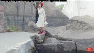 Amina Khalil feet photo thumbnail