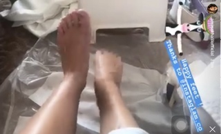 Amina Khalil feet photo thumbnail