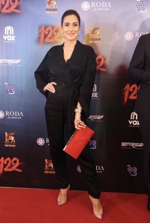 Amina Khalil feet photo thumbnail