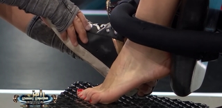 Amina Khalil feet photo thumbnail