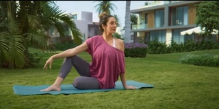 Amina Khalil feet photo thumbnail