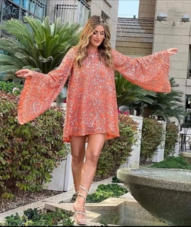Amina Khalil feet photo thumbnail