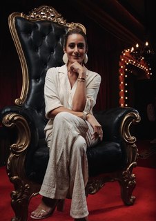 Amina Khalil feet photo thumbnail