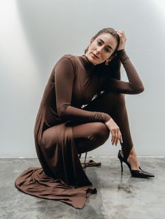 Amina Khalil feet photo thumbnail