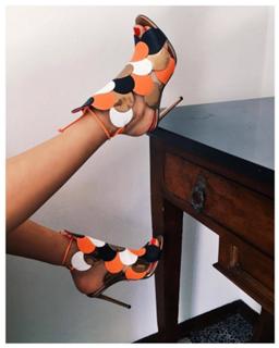 Amina Muaddi feet photo thumbnail