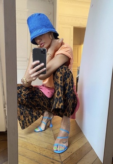 Amina Muaddi feet photo thumbnail