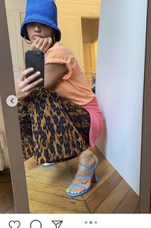 Amina Muaddi feet photo thumbnail