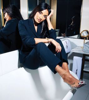 Amina Muaddi feet photo thumbnail