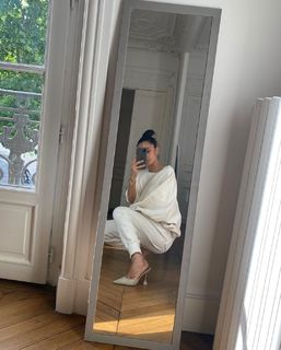 Amina Muaddi feet photo thumbnail