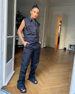 Amina Muaddi feet photo thumbnail