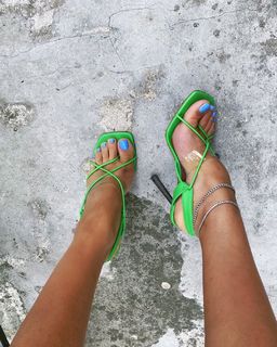 Amina Muaddi feet photo thumbnail