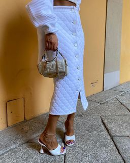 Amina Muaddi feet photo thumbnail