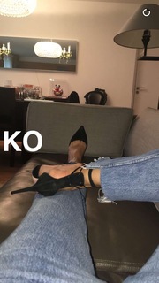 Amina Muaddi feet photo thumbnail