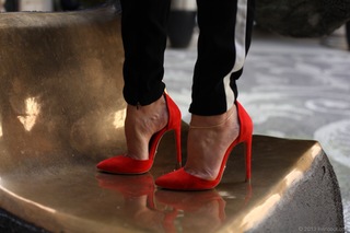 Amina Muaddi feet photo thumbnail