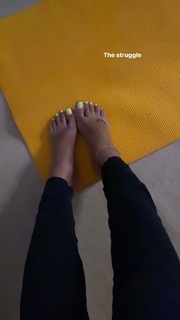 Amina Muaddi feet photo thumbnail