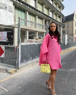 Amina Muaddi feet photo thumbnail