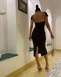 Amina Muaddi feet photo thumbnail