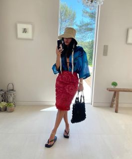 Amina Muaddi feet photo thumbnail