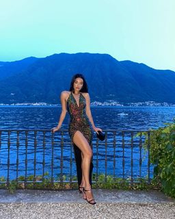 Amina Muaddi feet photo thumbnail