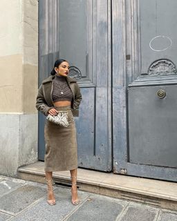 Amina Muaddi feet photo thumbnail