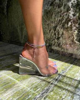 Amina Muaddi feet photo thumbnail