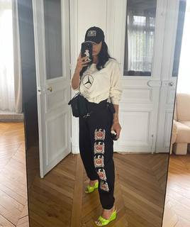 Amina Muaddi feet photo thumbnail