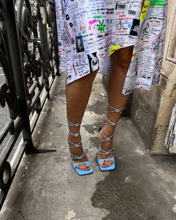 Amina Muaddi feet photo thumbnail