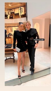 Amina Muaddi feet photo thumbnail