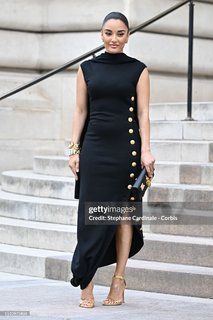 Amina Muaddi feet photo thumbnail