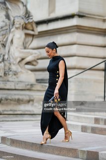 Amina Muaddi feet photo thumbnail