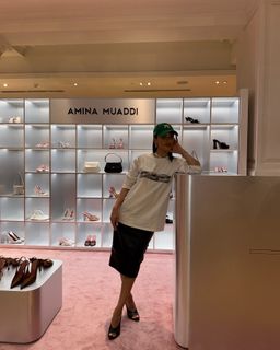 Amina Muaddi feet photo thumbnail