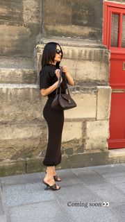 Amina Muaddi feet photo thumbnail