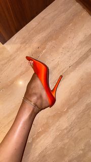 Amina Muaddi feet photo thumbnail