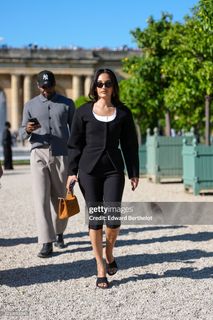 Amina Muaddi feet photo thumbnail