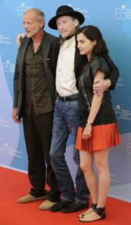Amira Casar feet photo 17