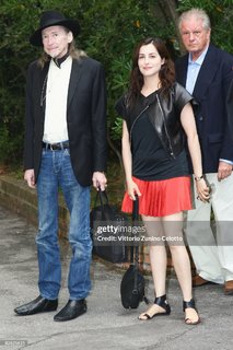 Amira Casar feet photo 13