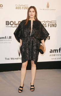 Amira Casar feet photo 10